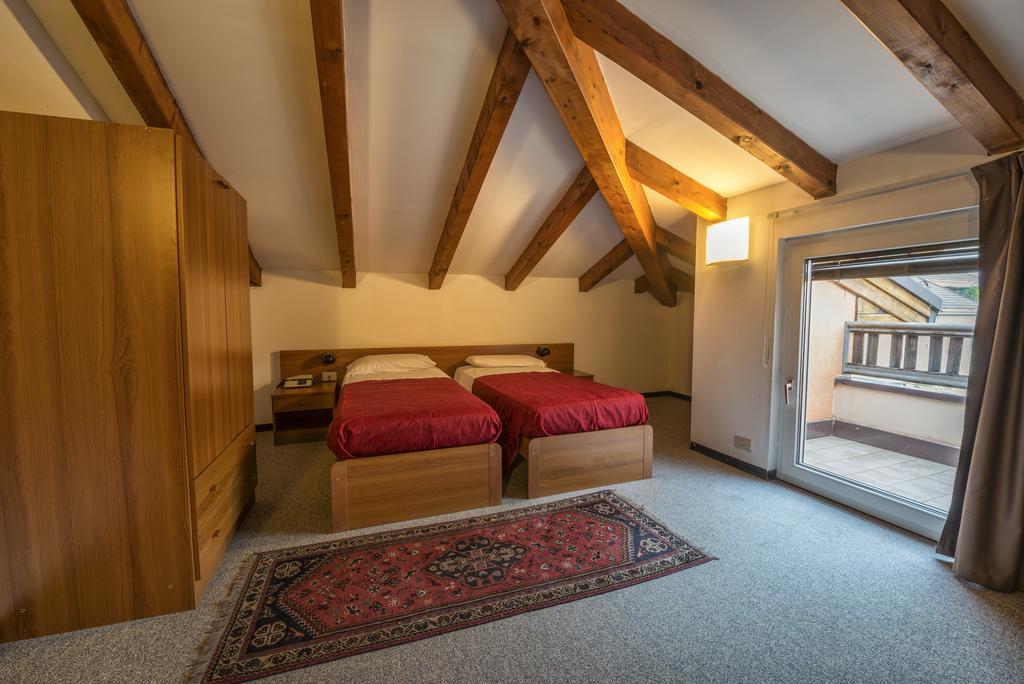 Hotel Drago Mezzocorona Oda fotoğraf