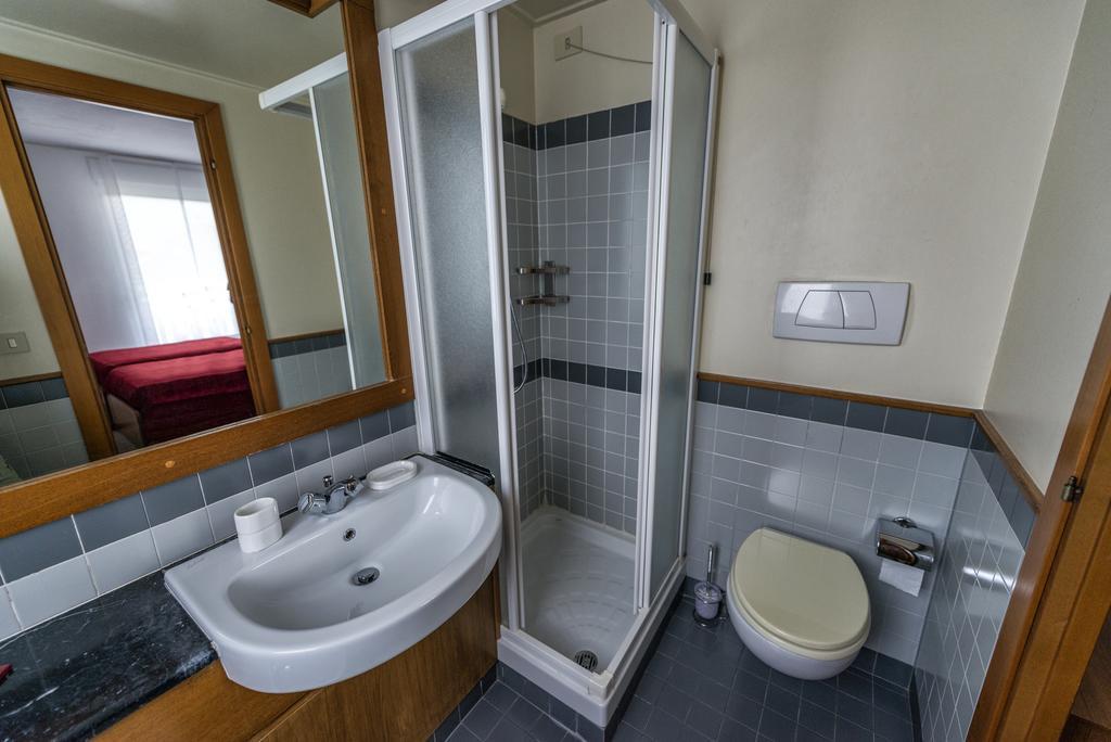 Hotel Drago Mezzocorona Oda fotoğraf